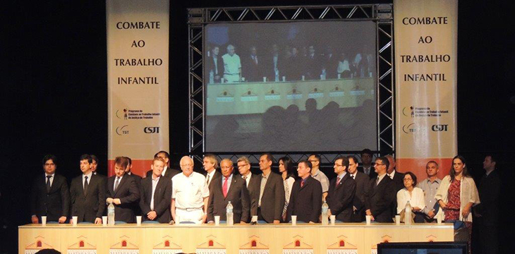 CONSELHO INTERSINDICAL participou da mesa principal da soleni... CONSELHO INTERSINDICAL participou da mesa principal da soleni...
